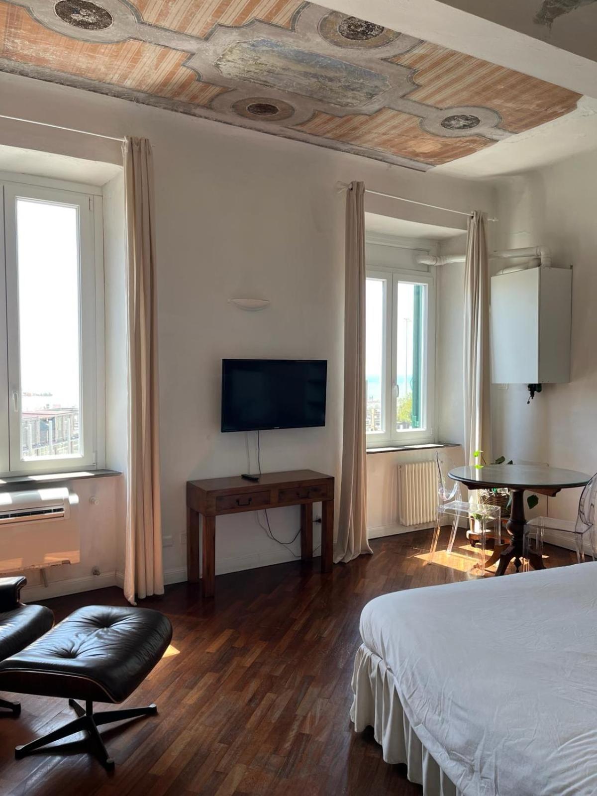 The Sunshine Loft Appartement Livorno Kamer foto