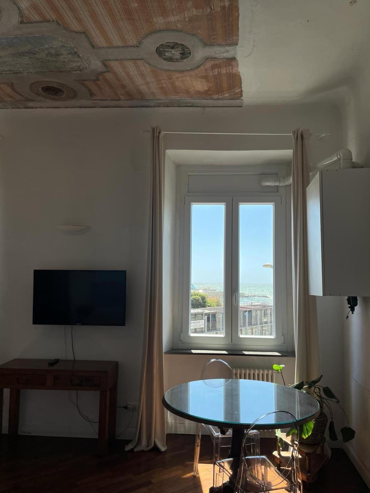 The Sunshine Loft Appartement Livorno Kamer foto